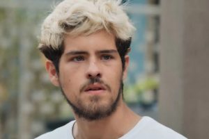 Raul (Paulo Mendes) em Três Graças