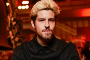 Raul (Paulo Mendes) em Três Graças