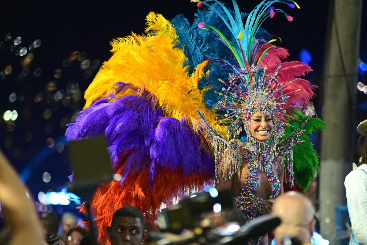 Sabrina Sato, rainha de bateria da Vila Isabel