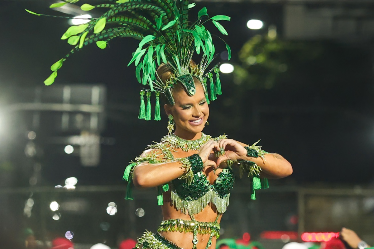 Virginia ensaia na Sapucaí