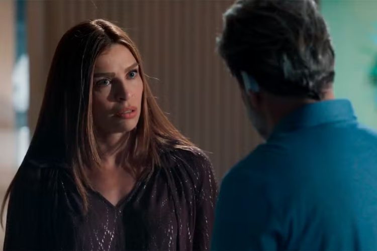 Arminda (Grazi Massafera) e Ferette (Murilo Benício)