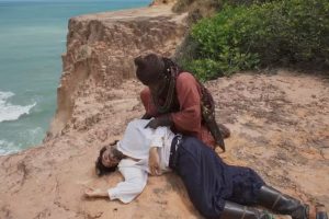 Atingido, Omar ficará entre a vida e a morte