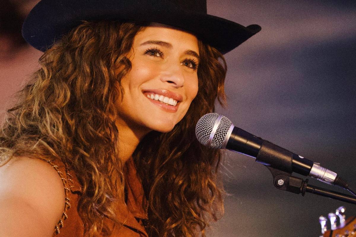 Agrado Garcia (Isadora Cruz) em 'Coração Acelerado'