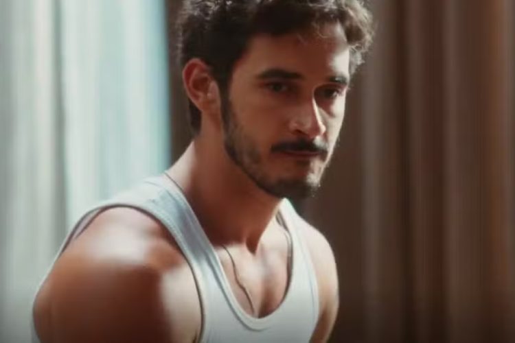 Após revelação, João Raul não acredita que Naiane é 'Diana' em Coração Acelerado