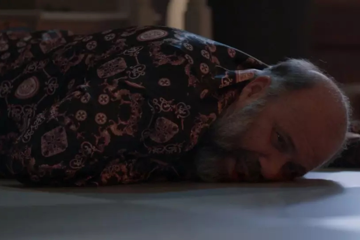 Célio (Otávio Müller)