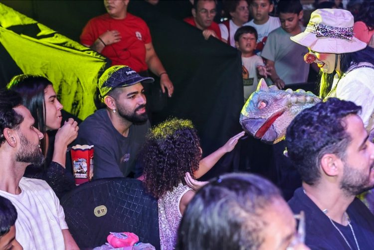 Dilsinho e família no circo