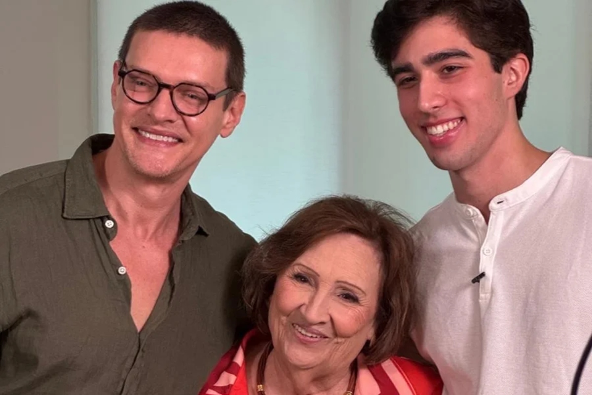 Dona Dea e os atores que interpretarão Paulo Gustavo