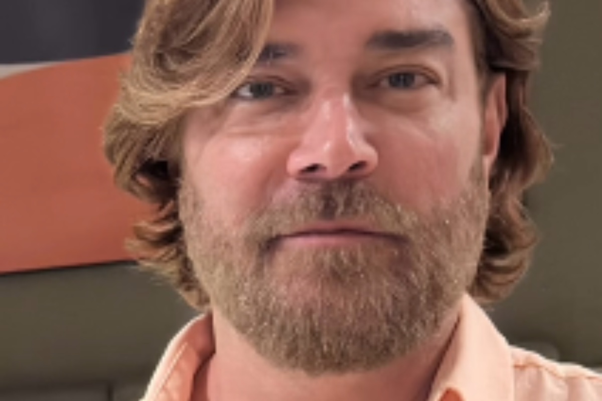 dublador clécio souto