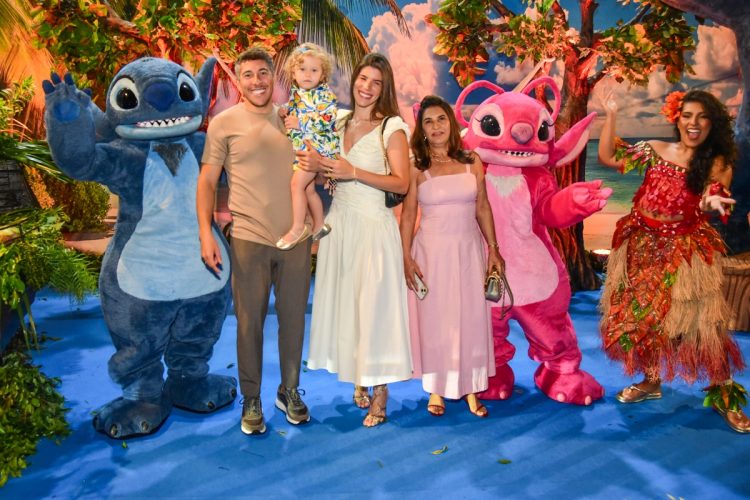 Familiares de Simone Mendes