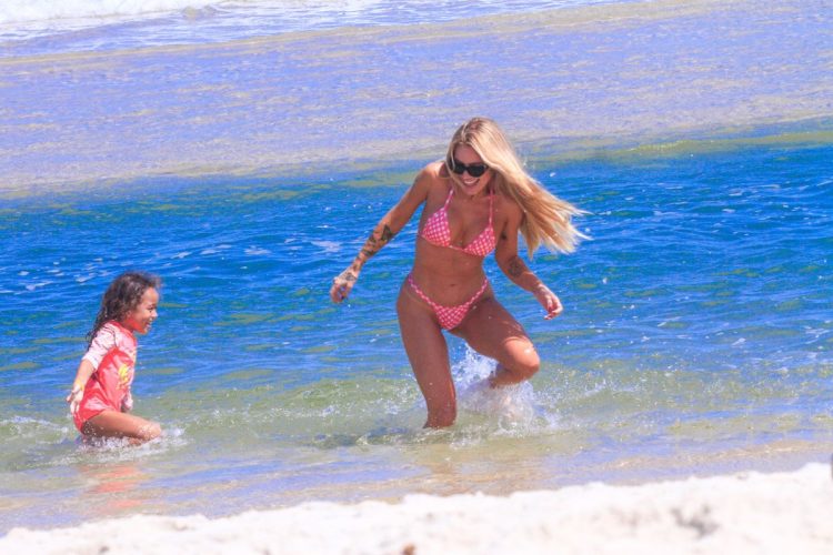 Karoline Lima e Cecília