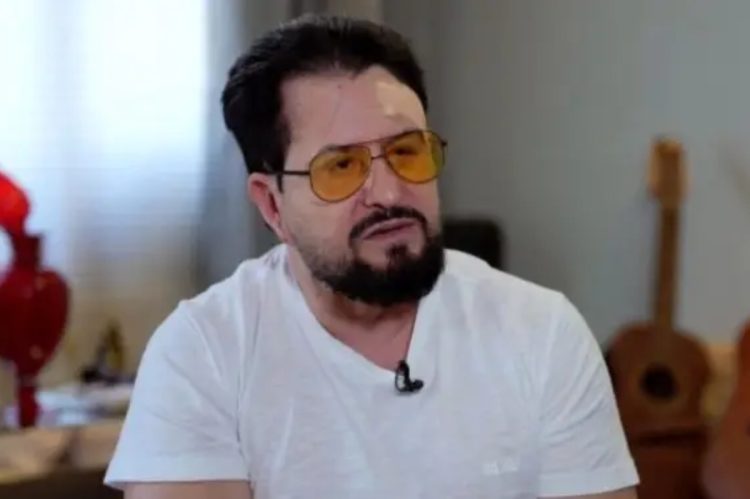 Cantor sertanejo Marrone