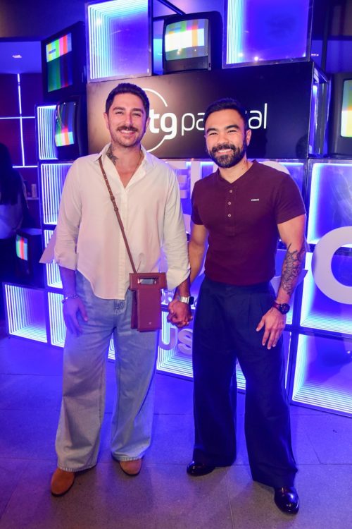 Mauro Sousa e o namorado