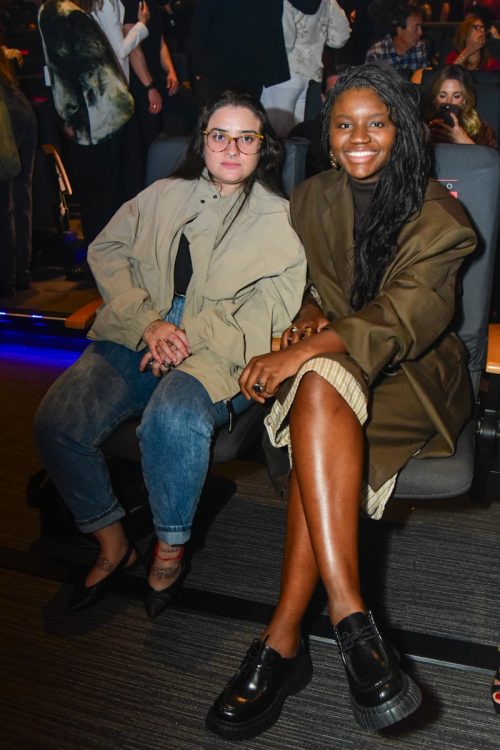 Kênya Sade e  a namorada 