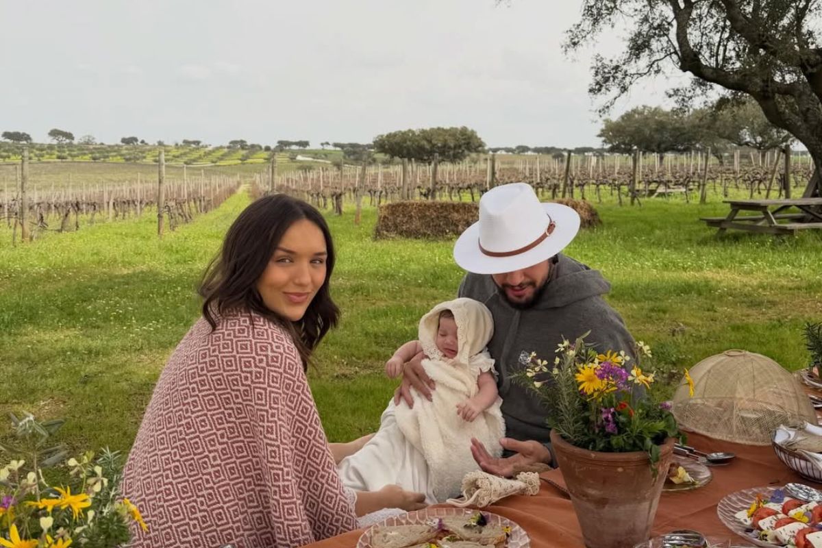 Rafa Kalimann e Nattan com a filha