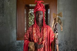 Rei Cayman II (Welket Bungué) em A Nobreza do Amor