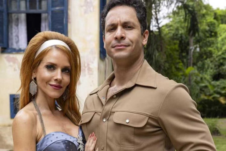 Tamires (Monique Alfradique) e Celso (Rainer Cadete) vão ao casamento de Pureza (Beatriz Anjinho) e Picolé (Igor Fernandez)