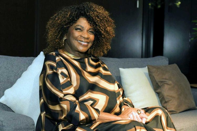 Zezé Motta e Larissa Noel na estreia do musical "Prazer,Zezé!"