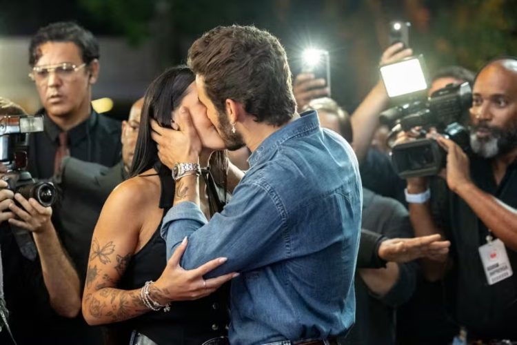 Ana Castela e João Raul dão selinho