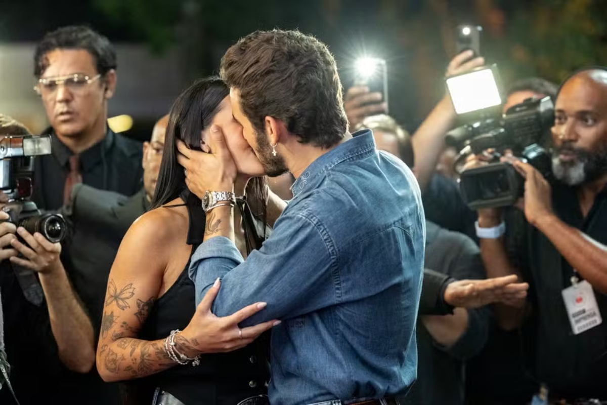 Ana Castela e João Raul dão selinho