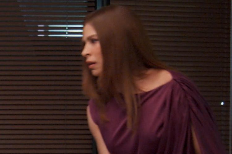 Arminda (Grazi Massafera) brava em Três Graças