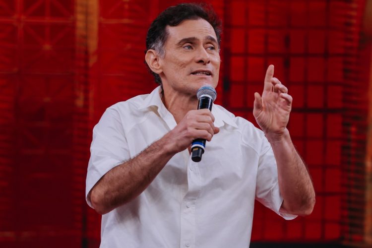 Enrique Diaz no Domingão com Huck