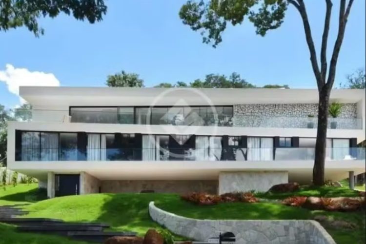 Mansão de Zé Felipe