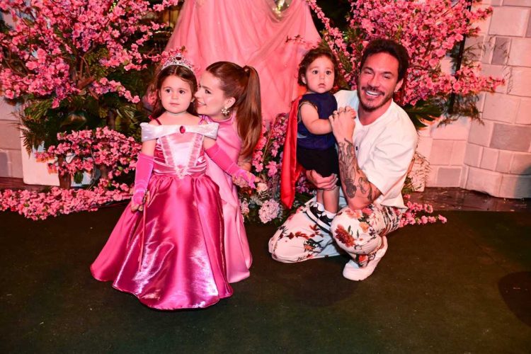 Viih Tube, Lua, Eliezer e Ravi na sua festa de aniversário de 3 anos