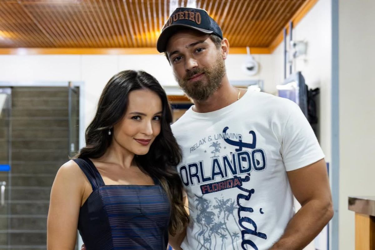 Larissa Manoela e André Luiz Frambach