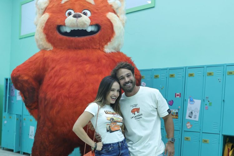 Larissa Manoela e André Luiz Frambach