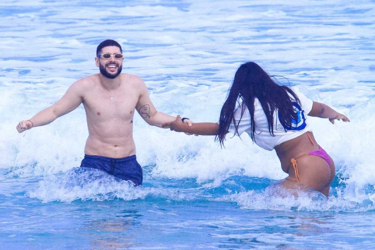 marcelinho e chaiany curtindo praia no rio de janeiro juntos