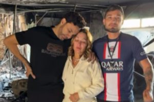 mc gui com os pais após incêndio na casa deles