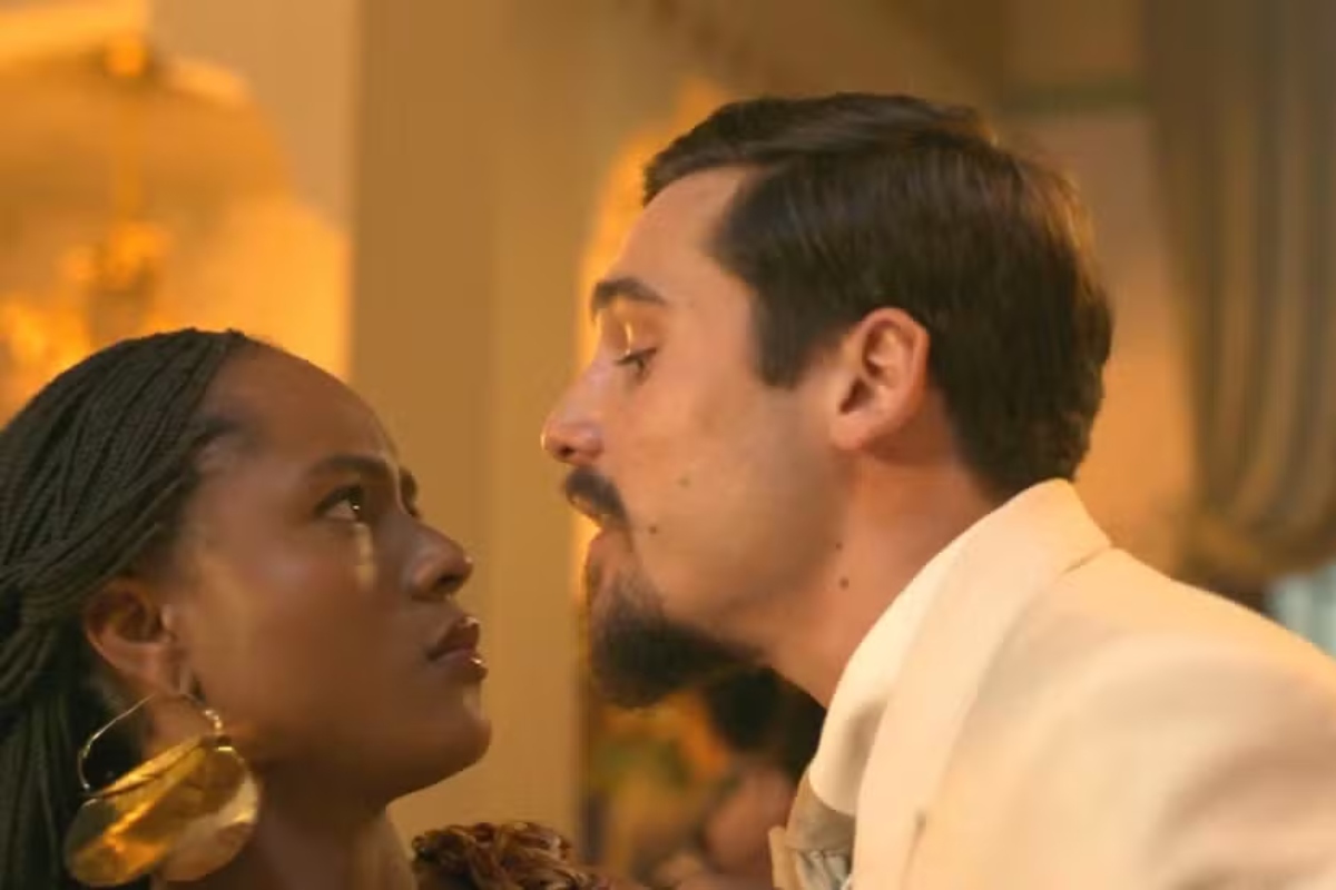 Alika (Duda Santos) e Mirinho (Nicolas Prattes) em A Nobreza do Amor