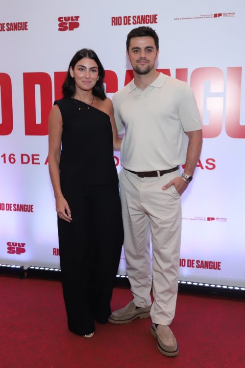 Mariana Uhlmann e o marido Felipe Simas 