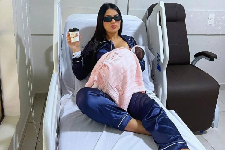 Rayane Luiza ex-mulher do ex-BBB Pedro e a bebê