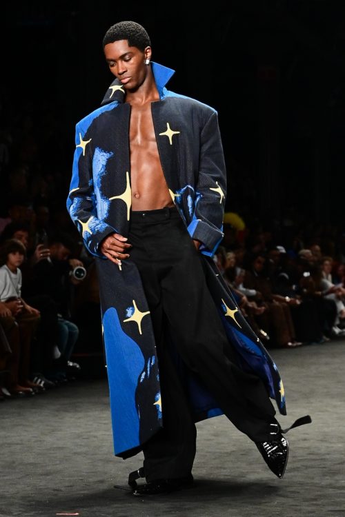 Modelo internacional Alton Mason 