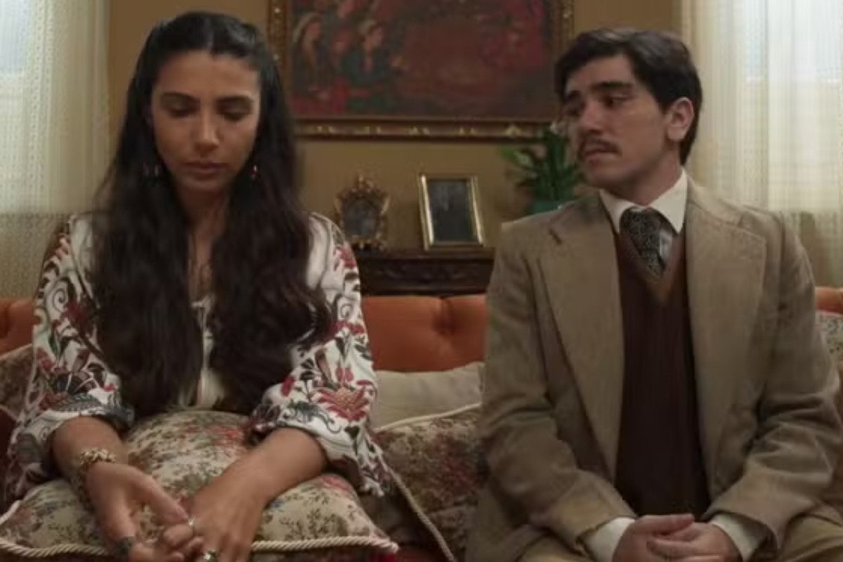 Salma (Rayssa Bratillieri) conhece possível noivo, Fuad (João Fernandes), em A Nobreza do Amor