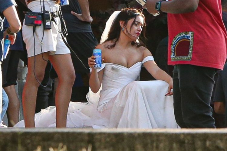 Sophie Charlotte grava cenas do casamento de Gerluce em Três Graças