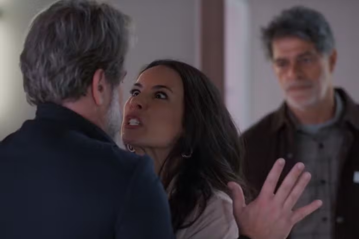 Três Graças - Zenilda ataca Ferette