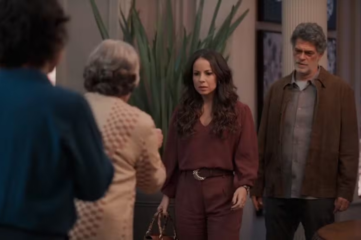 Zenilda (Andreia Horta) e Rogério (Eduardo Moscovis)