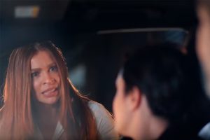 Arminda flagra Ferette e Samira