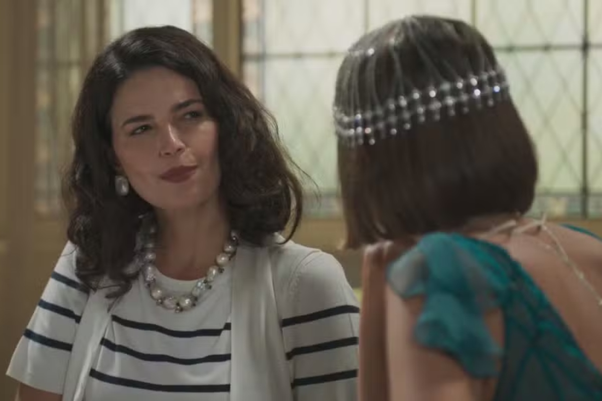 Marta (Emanuelle Araújo) e Virgínia (Theresa Fonseca)