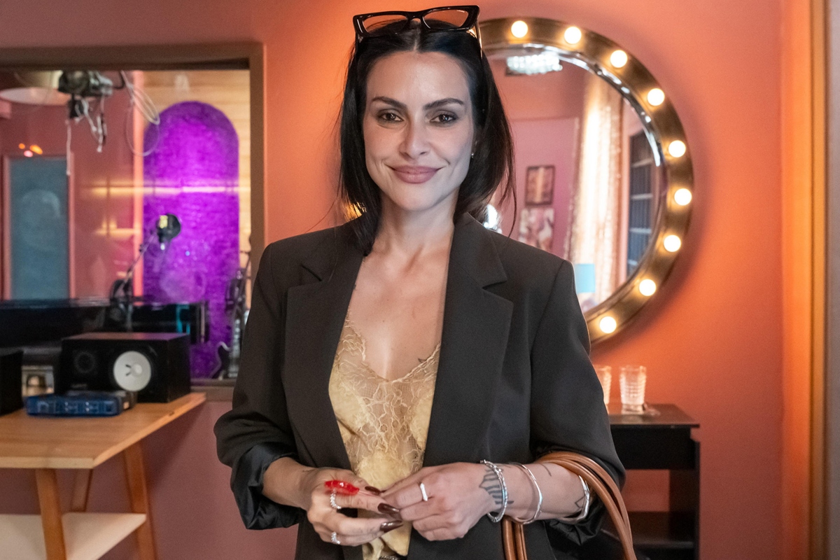 Cleo chega em 'Coração Acelerado'