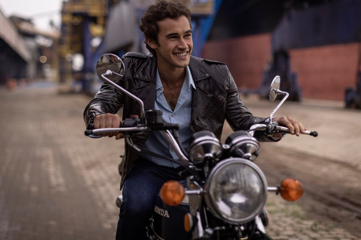 filipe bragança como amyr klink no filme 100 dias