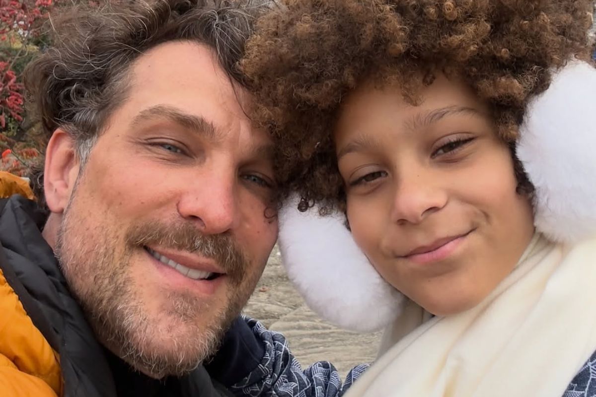 igor rickli posando com o filho antonio caramelo