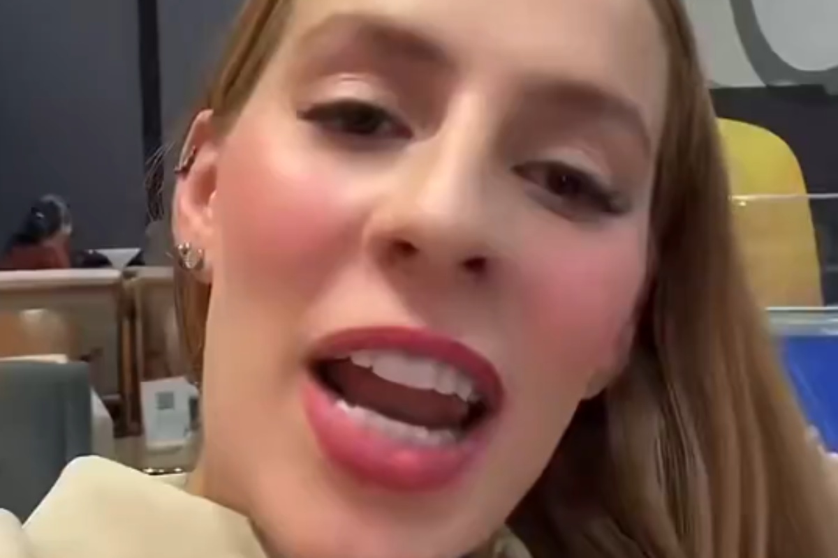 malévola reclamando de denúncias de jojo todynho