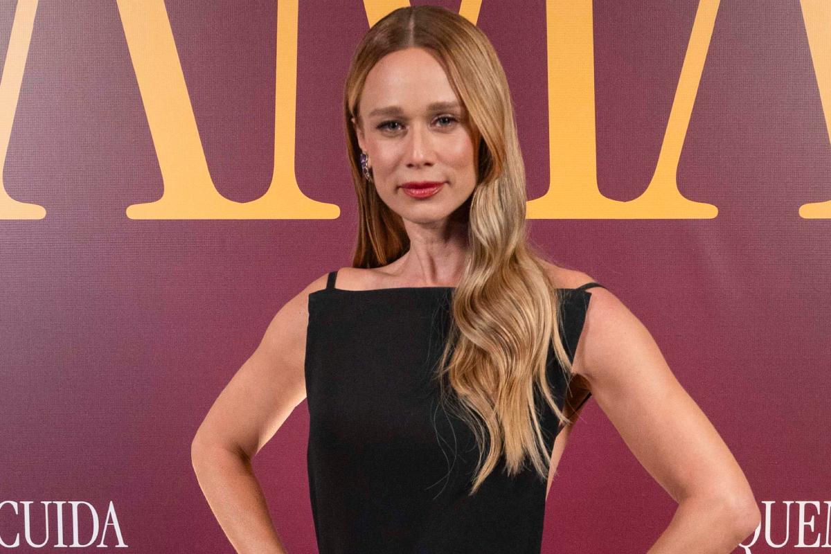 Mariana Ximenes em evento de lançamento da novela 'Quem Ama Cuida'