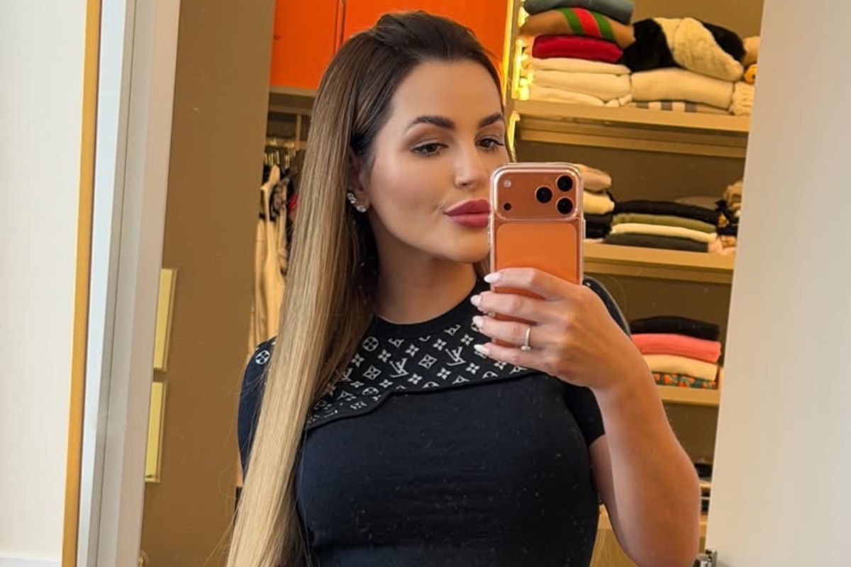selfie de deolane bezerra