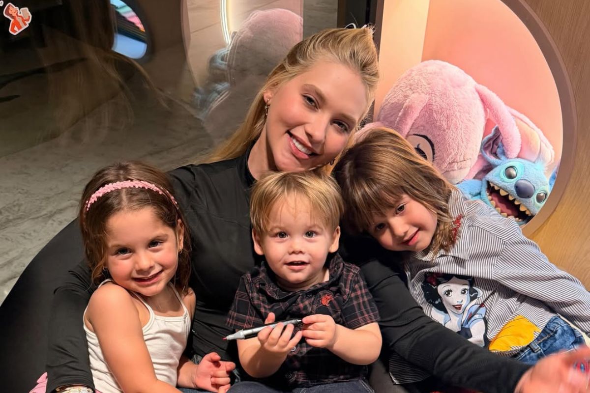 Virginia Fonseca com os filhos