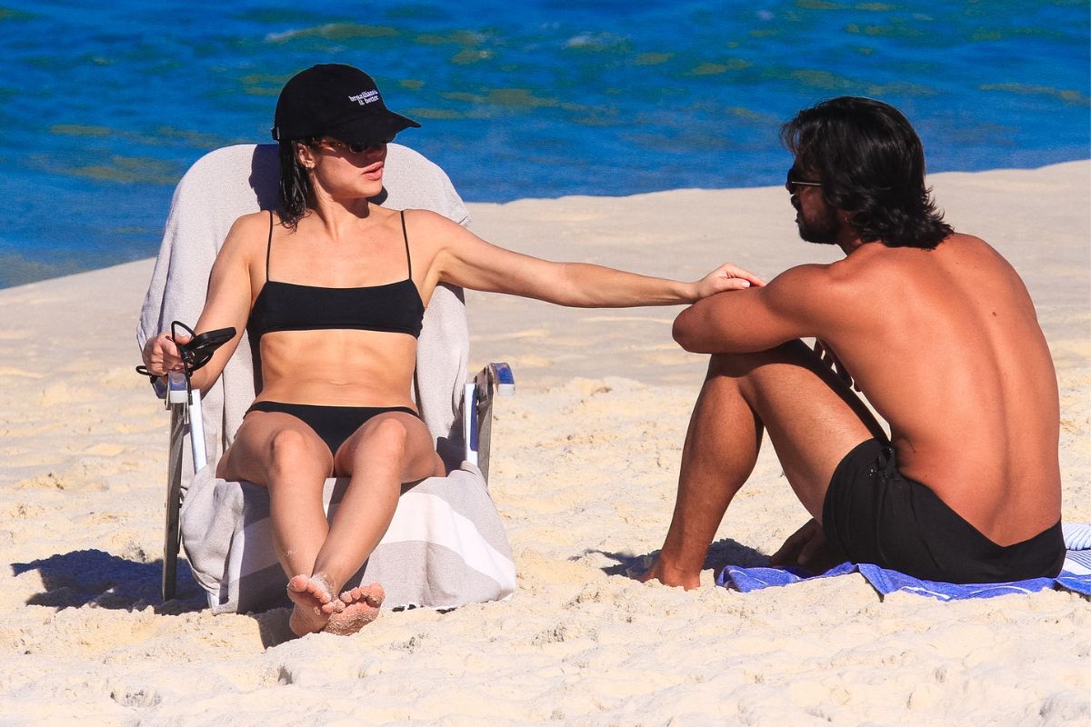 Agatha Moreira e Rodrigo Simas