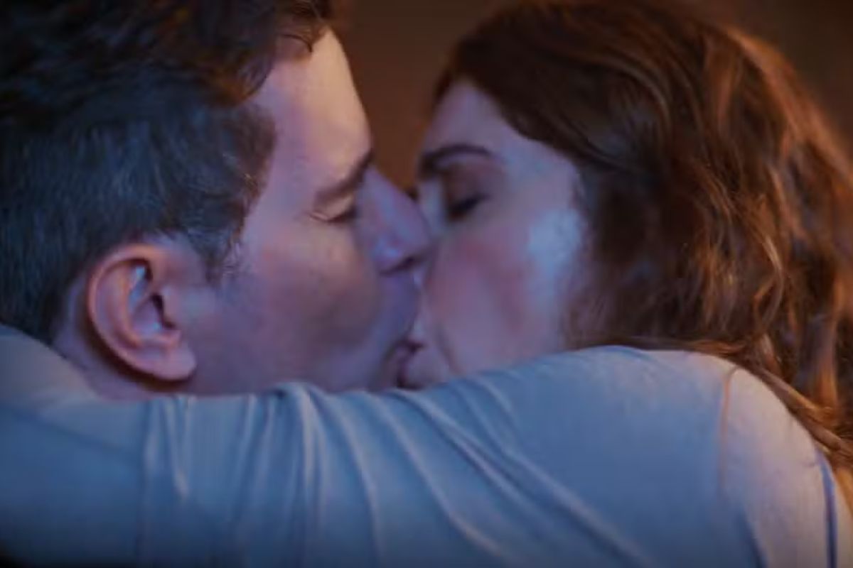 Alaorzinho (Daniel de Oliveira) e Janete (Letícia Spiller) em Coração Acelerado